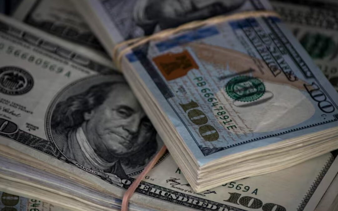 Dólar Hoy: Tipo de Cambio en México y el Peso Continúa Cayendo a 17.96 Unidades