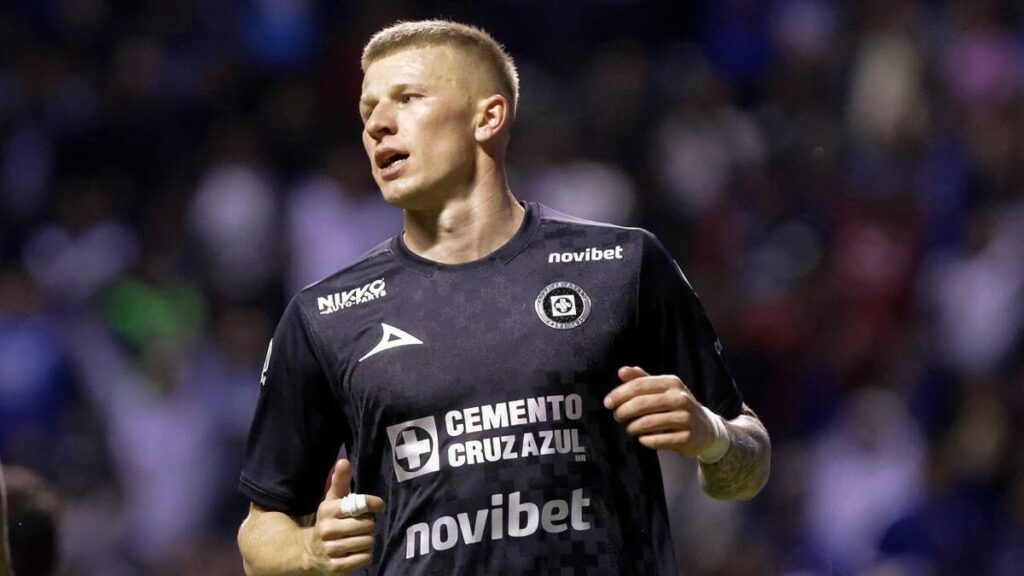 La novela de transferencias de Mateusz Bogusz en Cruz Azul: ¿Cuándo hará su aparición?