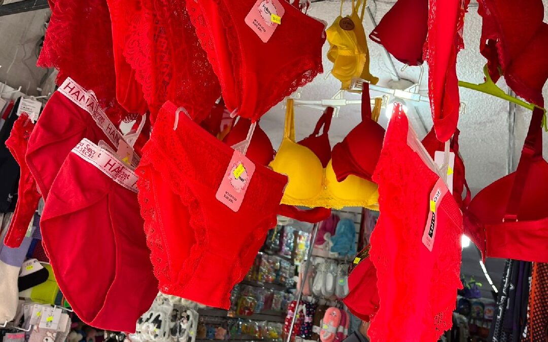 Calzones de Colores: El Ritual de Año Nuevo que Une Fe, Amor y Prosperidad