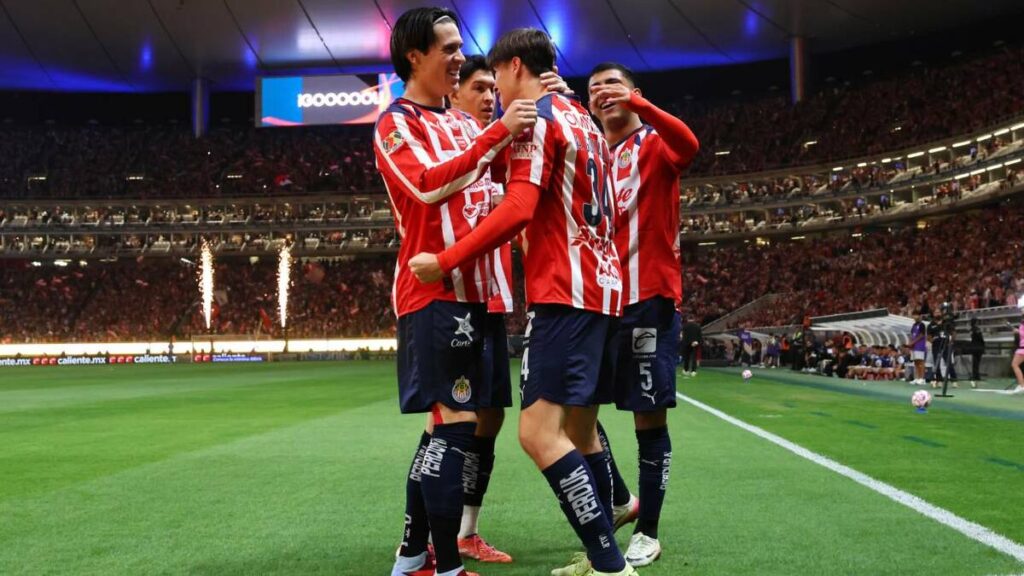 Delantero de Chivas busca salir para reforzar al Atlante en el fútbol mexicano