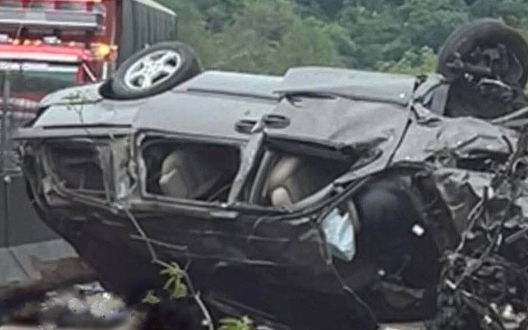 Trágico accidente vial en Puebla: familia se ve atrapada en un alud en la México-Tuxpan