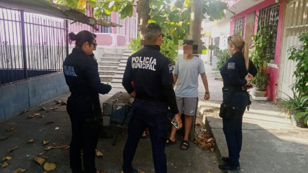 Michoacán: Policía Municipal Rescata a Mujer de 68 Años y Su Nieto de Secuestro Virtual