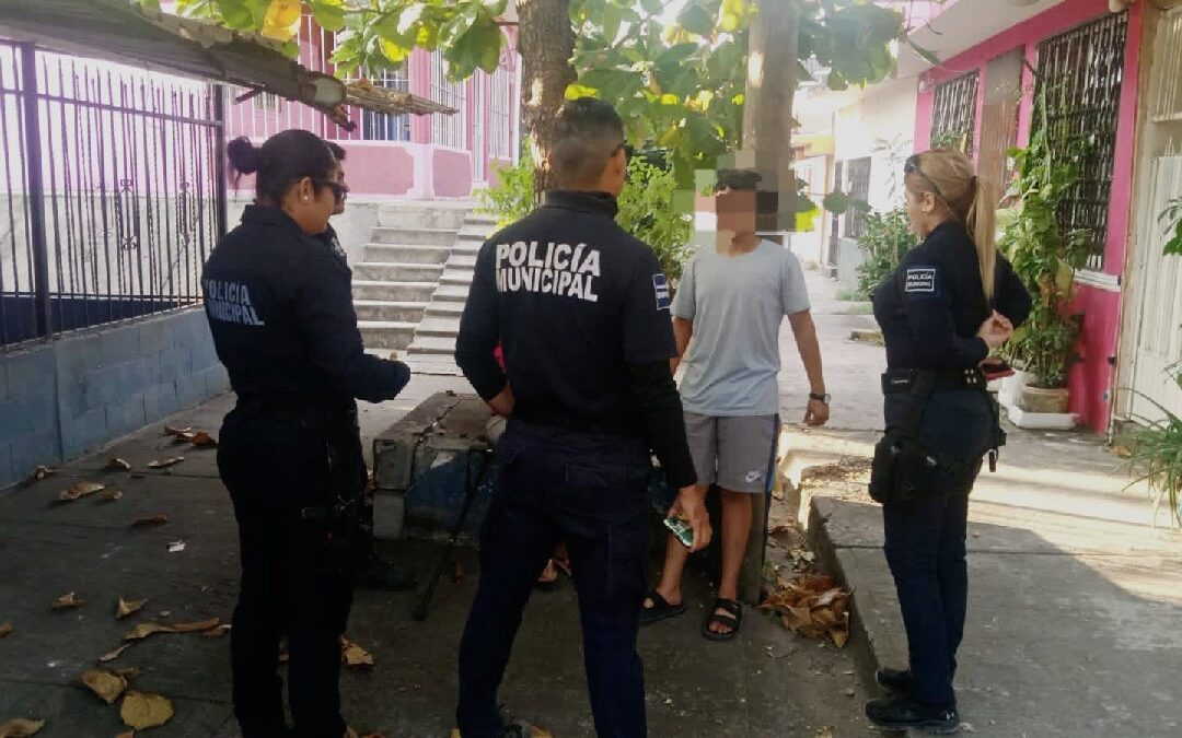 Michoacán: Policía Municipal Rescata a Mujer de 68 Años y Su Nieto de Secuestro Virtual