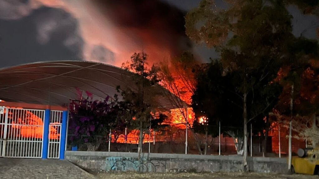 Incendio en Guanajuato: Aula del SABES de Sauceda Sufre Pérdida Total