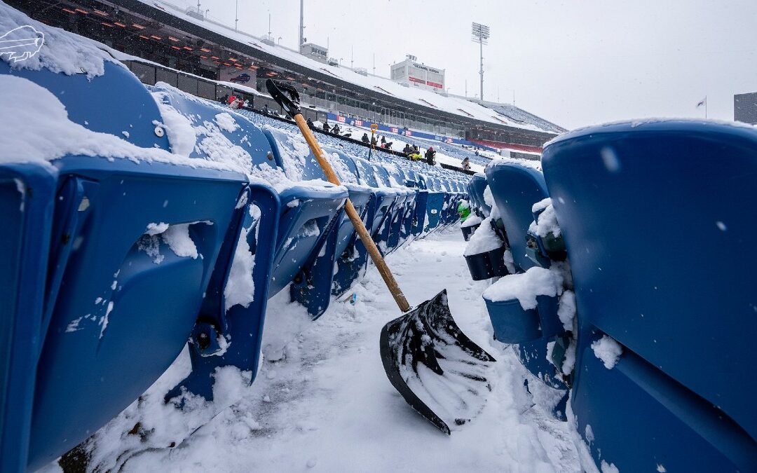 Los Bills Ofrecen Incentivos a Aficionados para Retirar la Nieve del Highmark Stadium