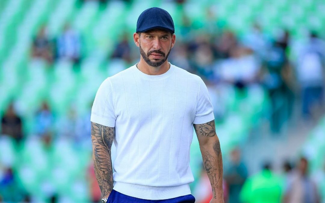 Entrenador Multicampeón asume el mando en la Superliga China