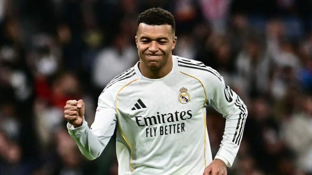 Descubre el MiTag Duo de Real Madrid: el regalo navideño ideal para los viajeros del Mundial FIFA 2026