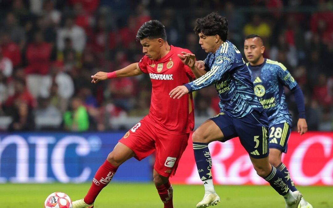 América Estudia un Intercambio con Toluca para Refuerzo en el Lateral Derecho: ¿Se Va Kevin Álvarez?