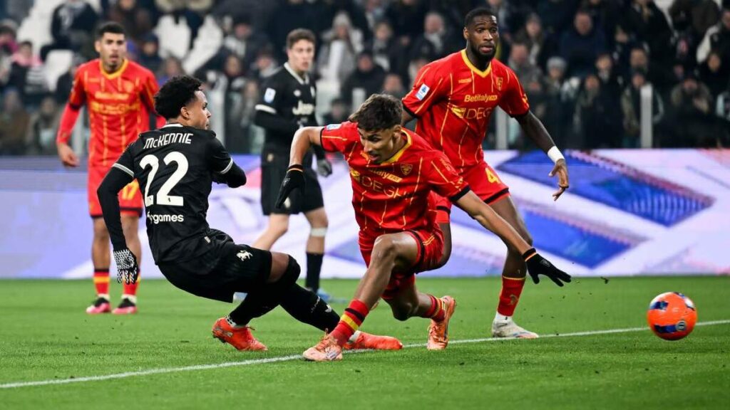 Juventus Tropieza en la Serie A: Empate Contra Lecce los Aleja de la Cima