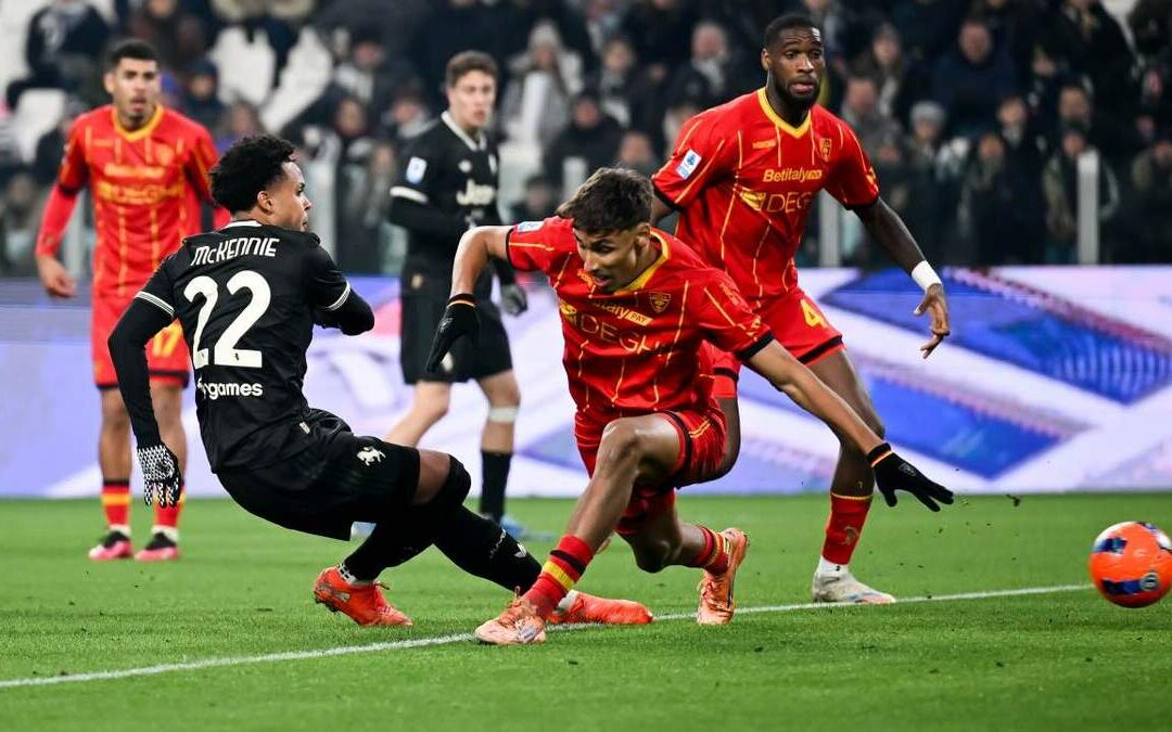 Juventus Tropieza en la Serie A: Empate Contra Lecce los Aleja de la Cima