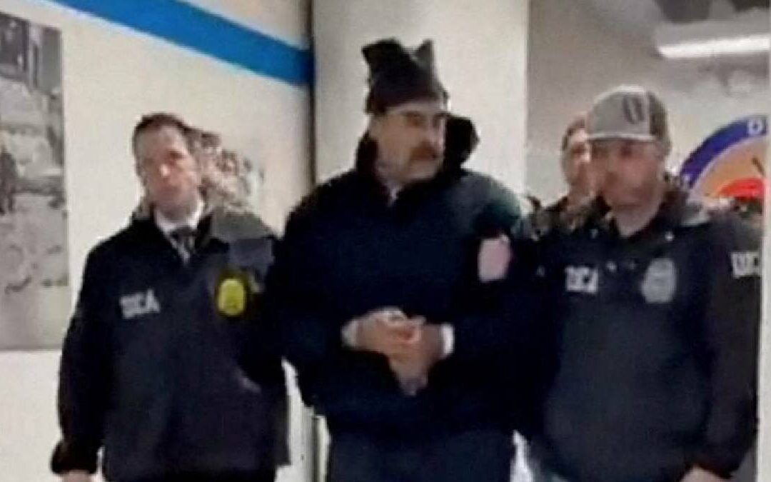 Nicolás Maduro Da Un Mensaje de Feliz Año Nuevo Desde Estados Unidos