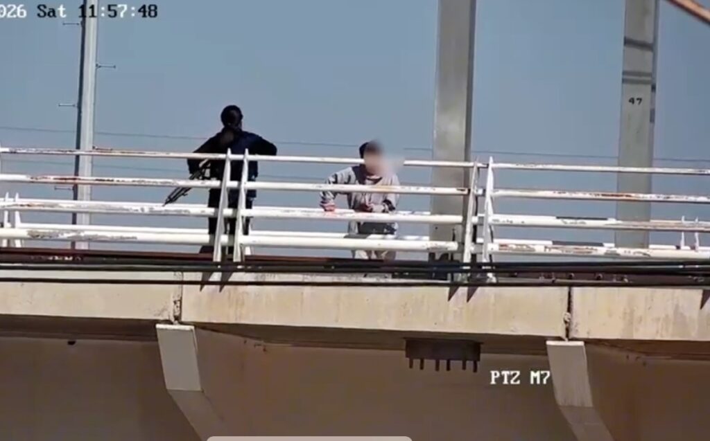 Rescate Heroico por Policías de Tlaquepaque Salva a Mujer en Central Nueva