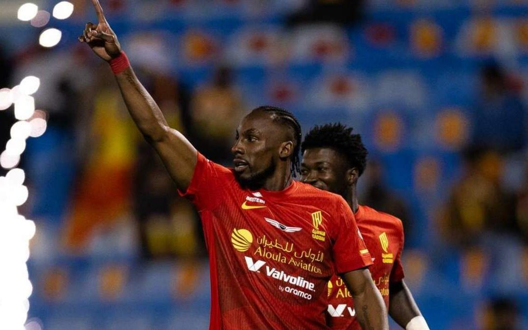 Julián Quiñones Anota en Solo 15 Segundos con Al-Qadisiyah FC