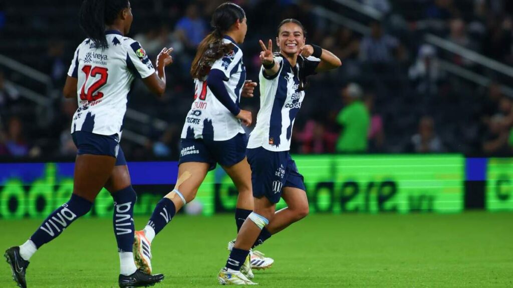 Rayadas Brillan con Goleada en su Debut de la Liga MX Femenil Contra Puebla