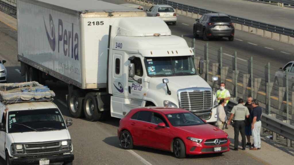 Actualizaciones en Vivo: Autopista México-Puebla – Noticias sobre Choques y Cierres