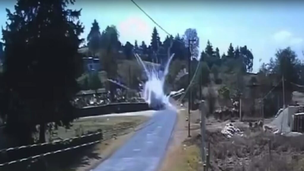 Joven sufre quemaduras graves en explosión de pirotecnia en Jilotepec