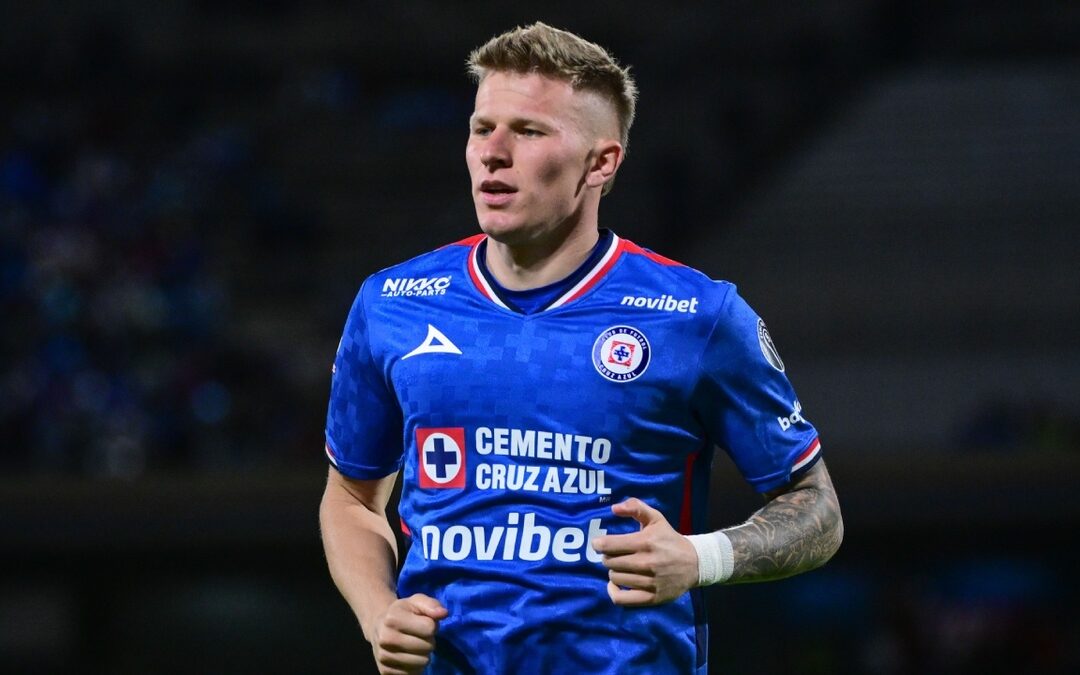 Mateusz Bogusz Regresa a Cruz Azul Después de Siete Días de Ausencia