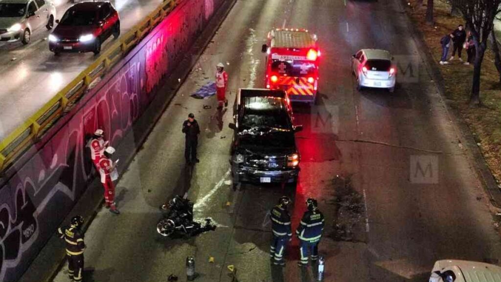Motociclista Muere en Accidente con Camioneta en Circuito Interior, CdMx
