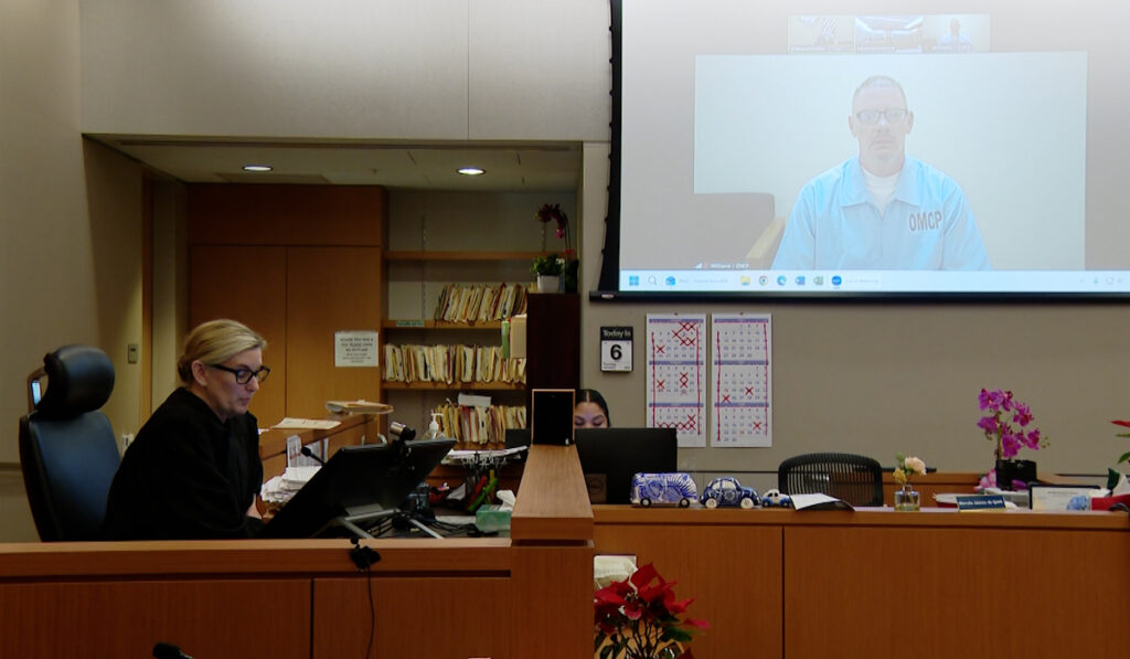 Jueza Revoca Sentencia y Permite Nueva Libertad para Charles Andy Williams, Autor del Tiroteo en la Preparatoria Santana