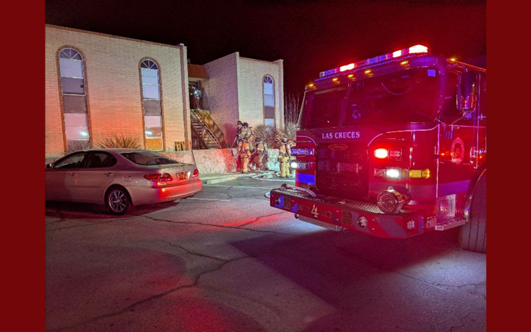 Incendio en Las Cruces: Bomberos Controlan Rápidamente el Fuego en Apartamentos Sin Heridos